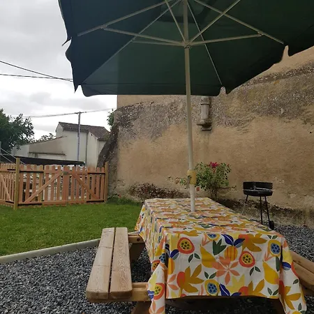 La Maisonnette De Maria-louise Tatil Evi *